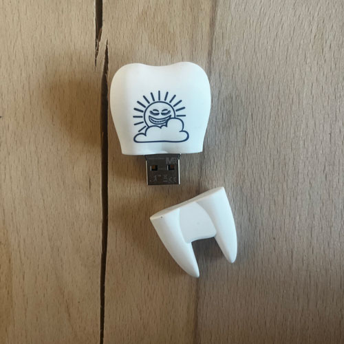 USB Stick Zahnform mit Logo bedrucken | Werbeartikel